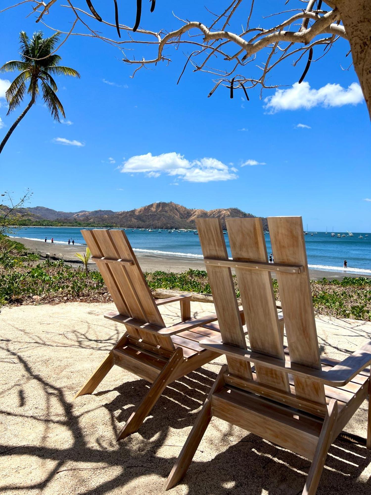 Сasa de vacaciones Sandy Shore Two Bedroom Across *