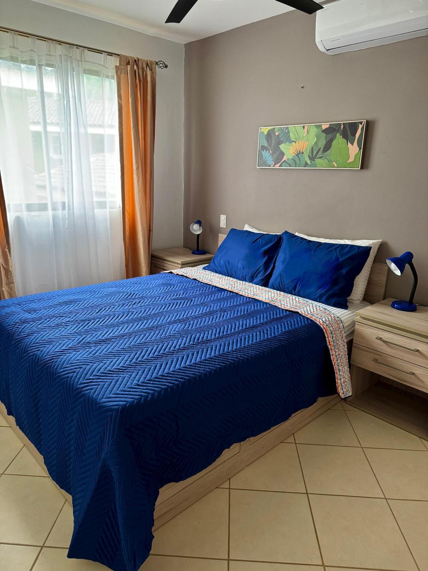 Sandy Shore Two Bedroom Across Сasa de vacaciones